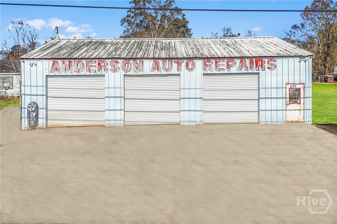 605 W US 80 Highway