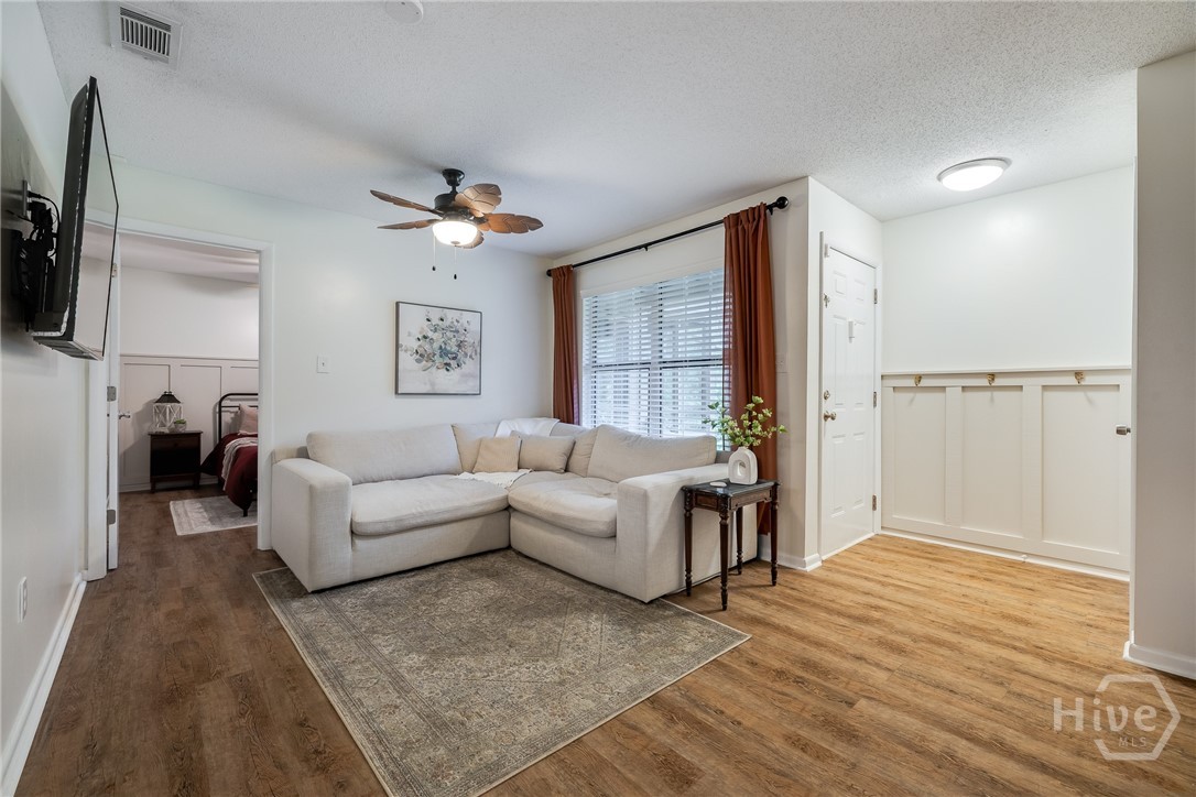 401 N Cromwell Road S7