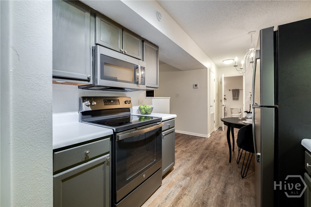 401 N Cromwell Road S7