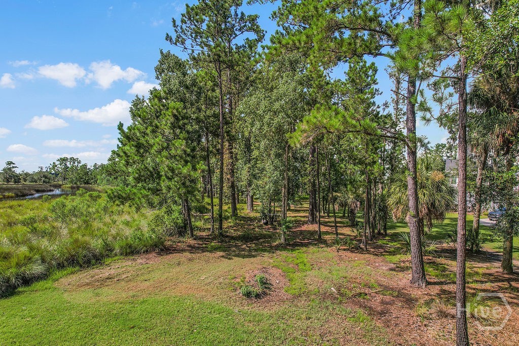 546 Hunters Loop S