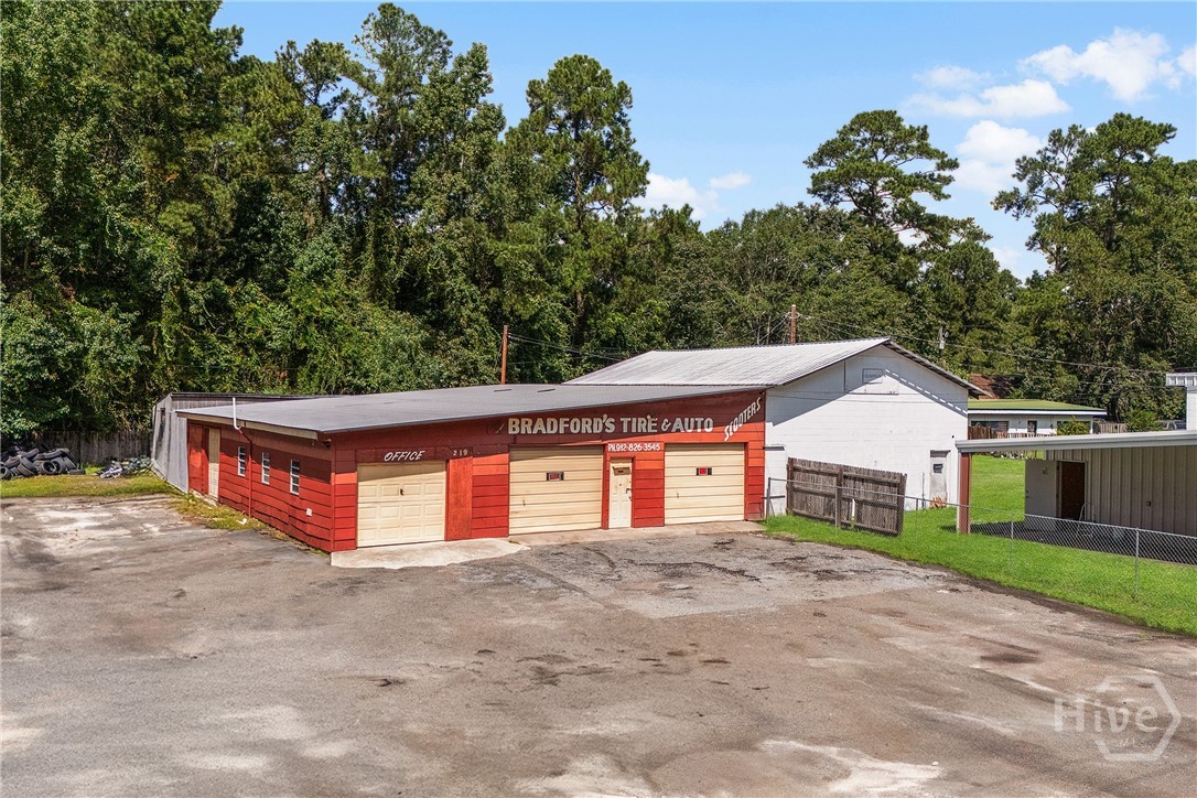 219 S Columbia Avenue