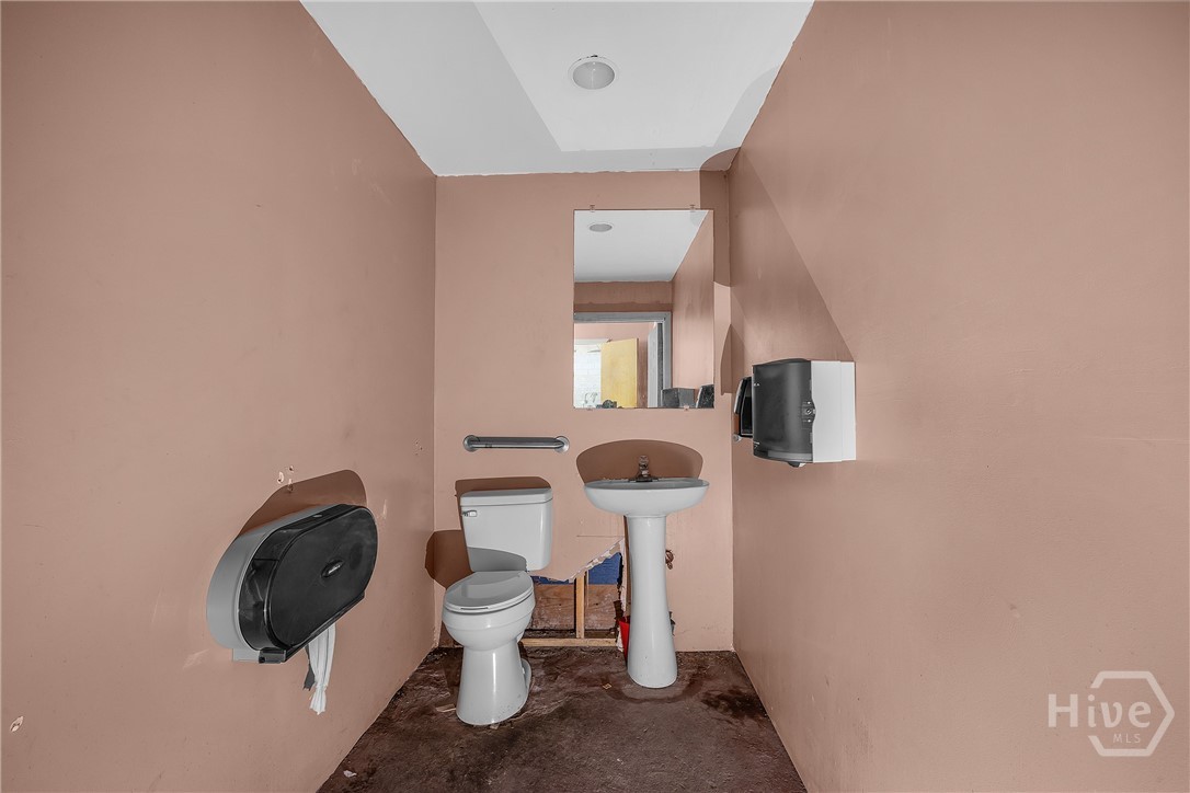 219 S Columbia Avenue