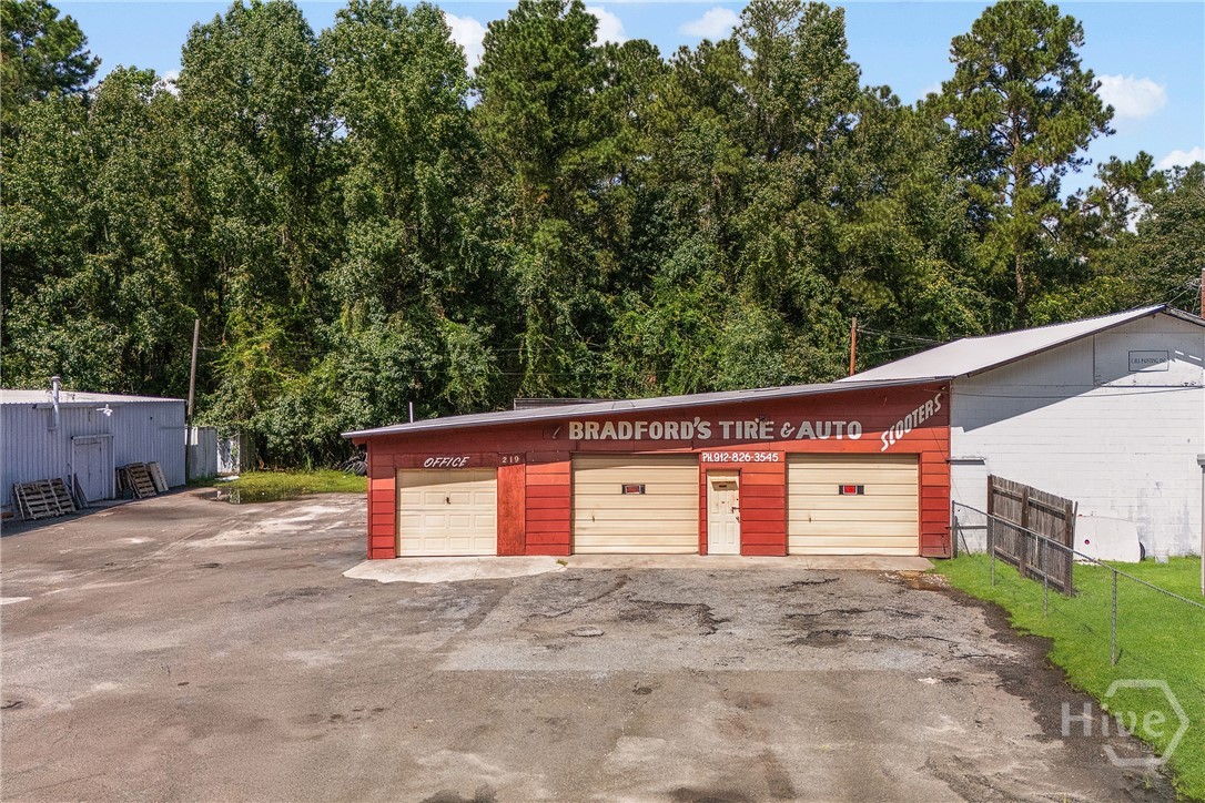 219 S Columbia Avenue