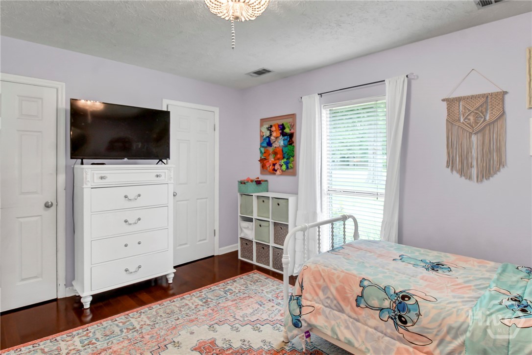 137 Scholar Road