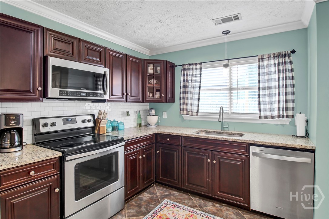137 Scholar Road