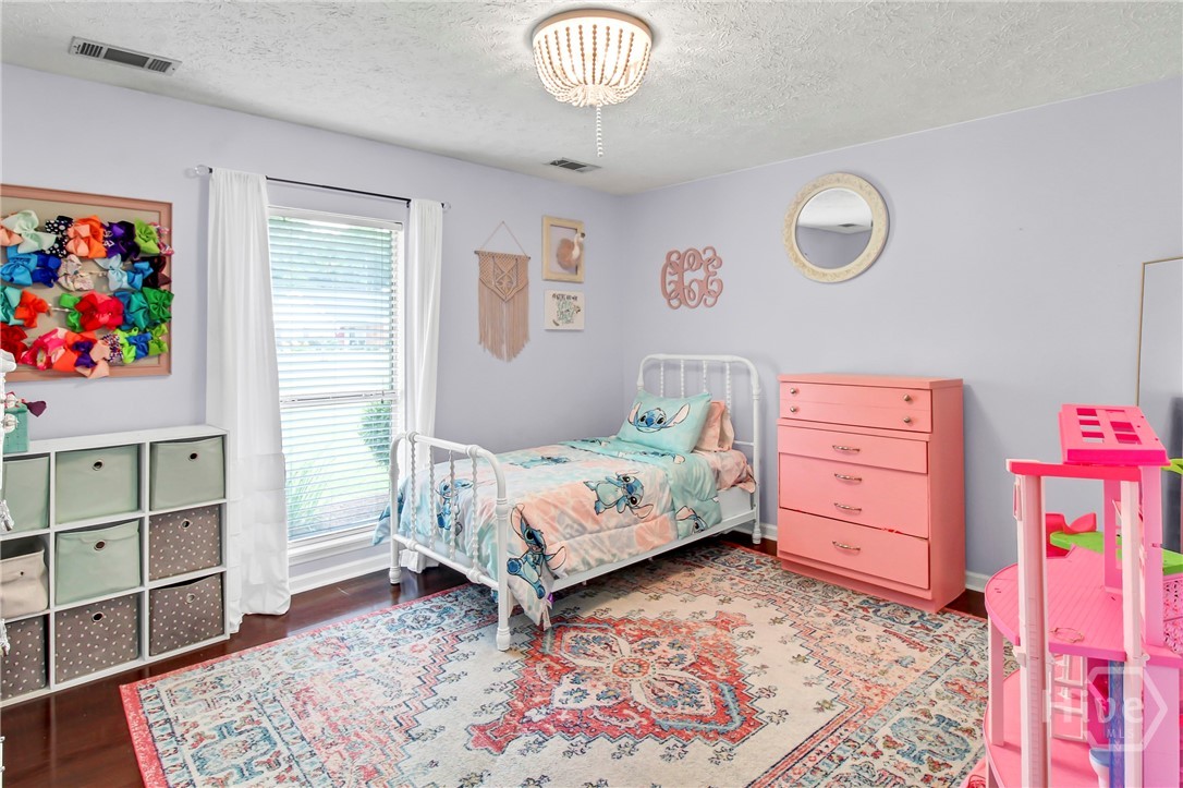 137 Scholar Road