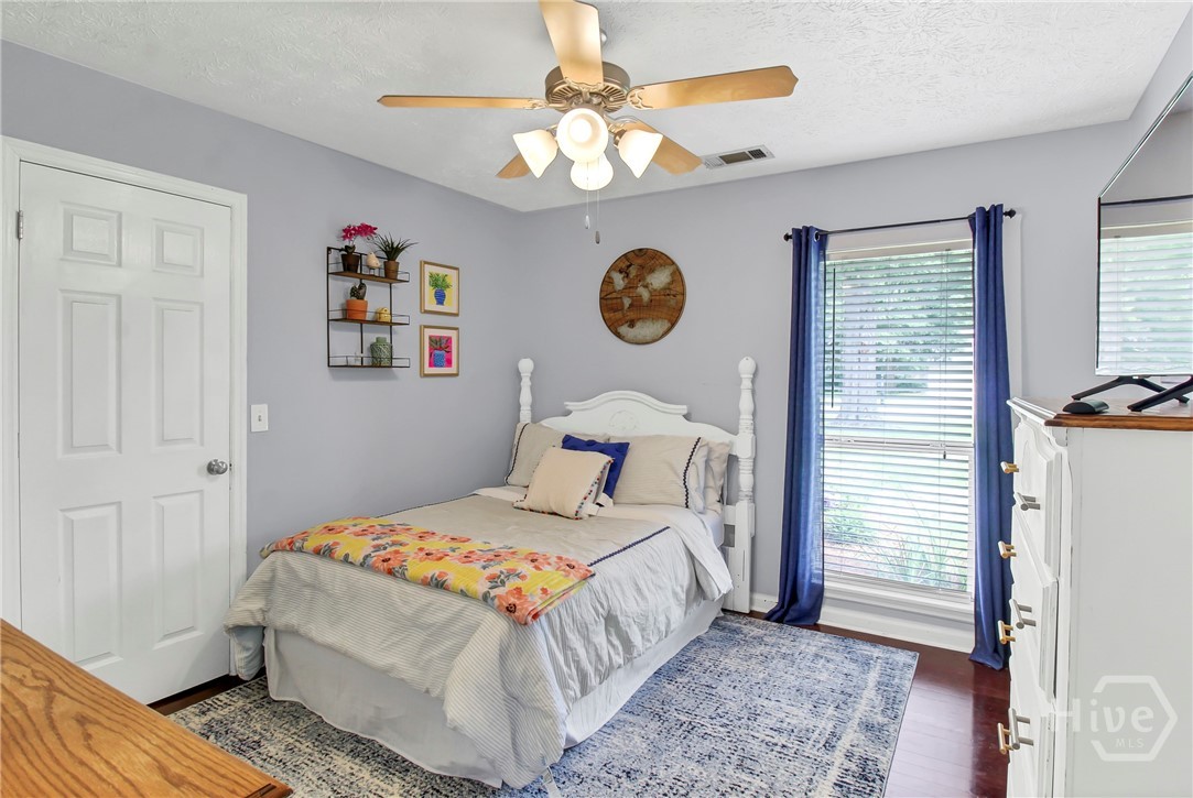137 Scholar Road