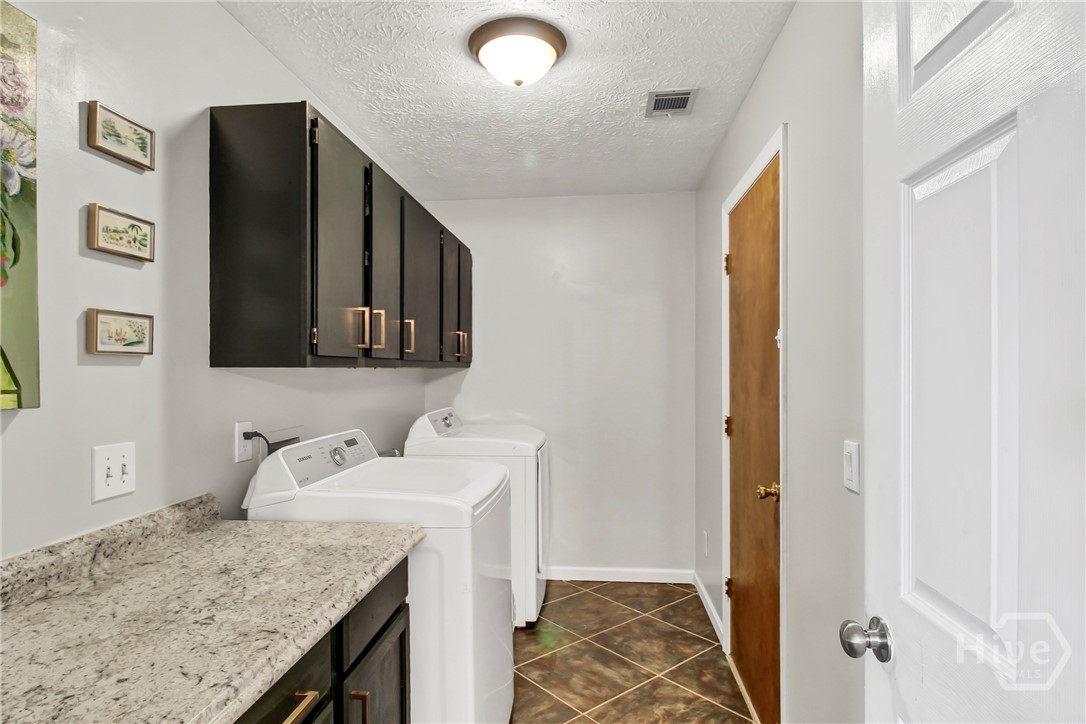 137 Scholar Road