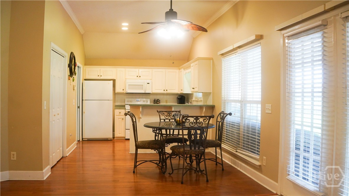 6 Merion Court