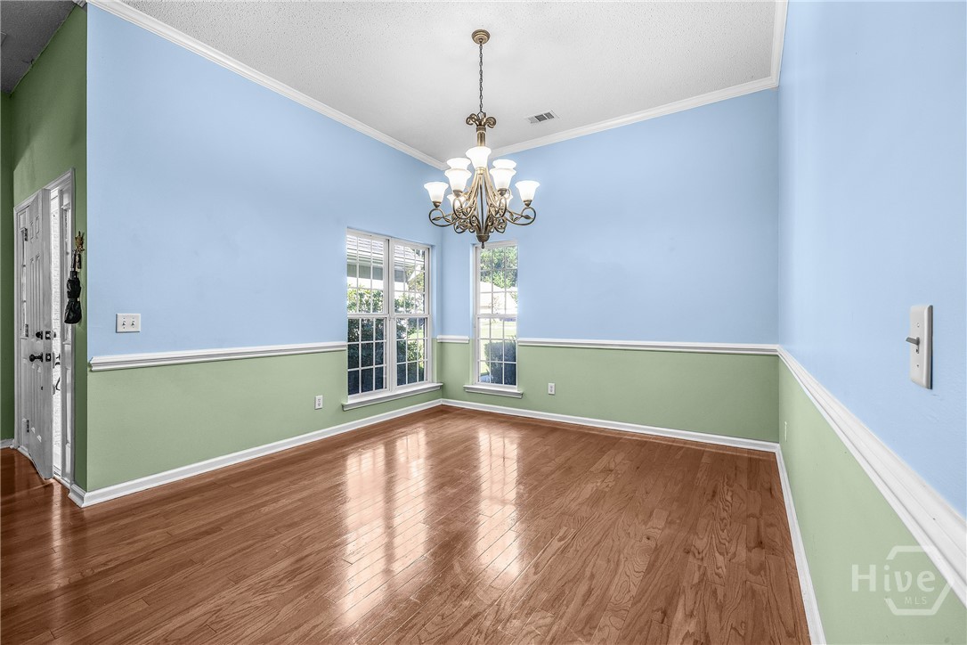 11 London Tower Court