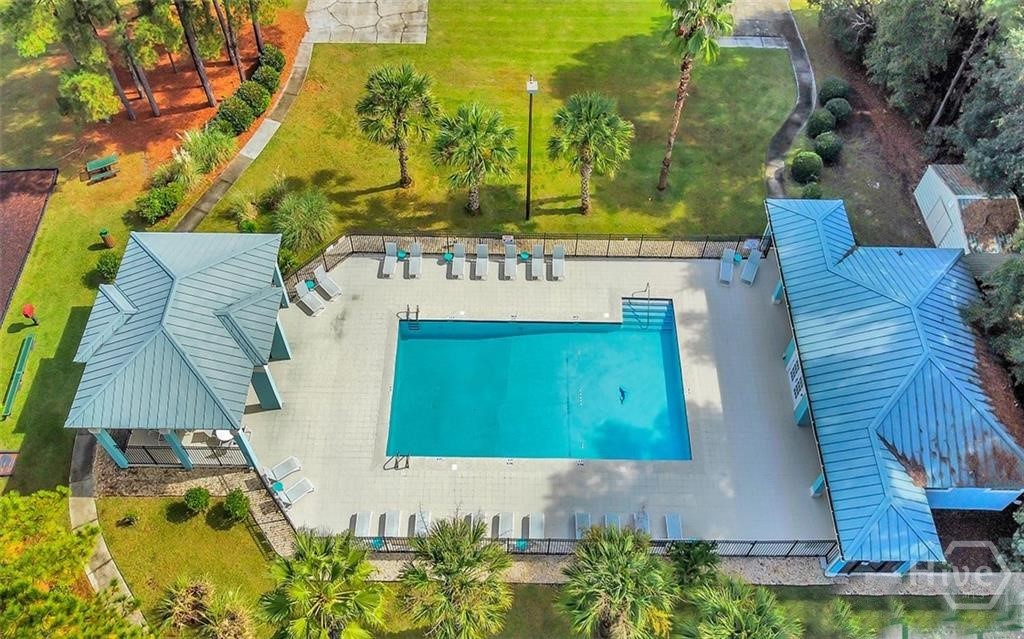 11 London Tower Court