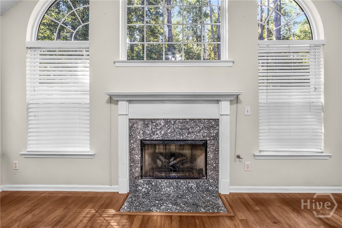 11 London Tower Court