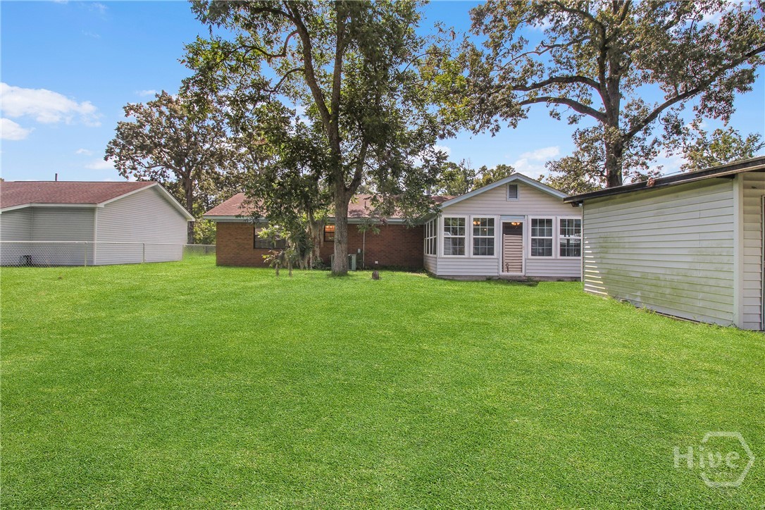 48 Russell Avenue