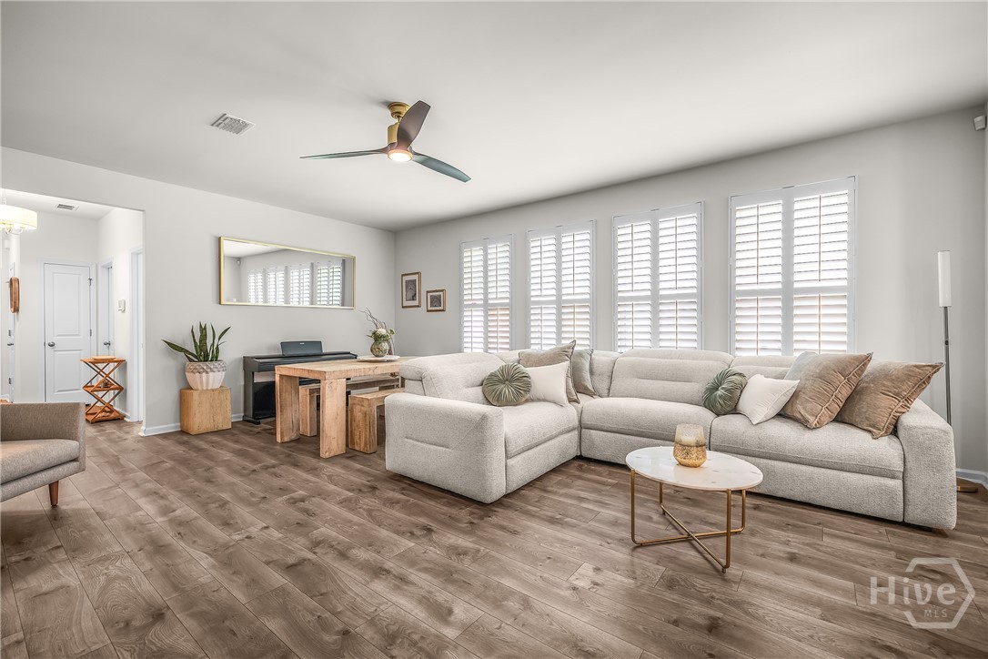 346 Serengeti Boulevard