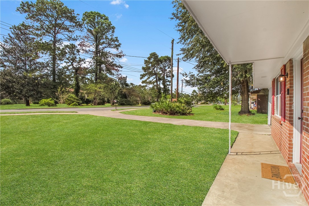 979B Pineland Avenue