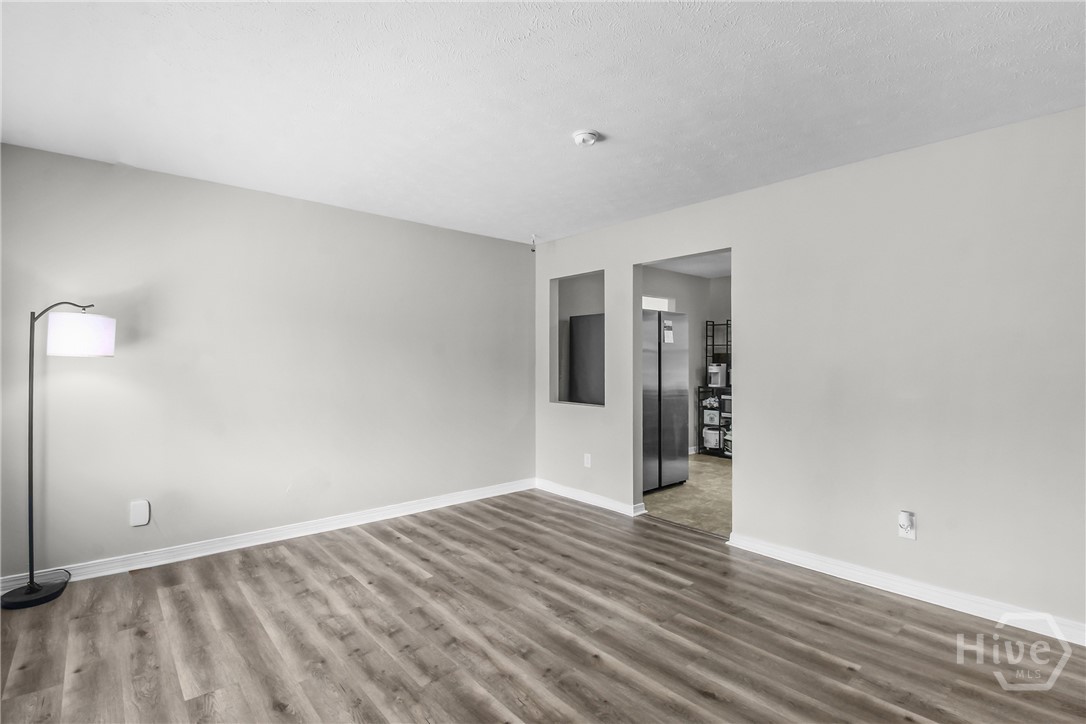 979B Pineland Avenue