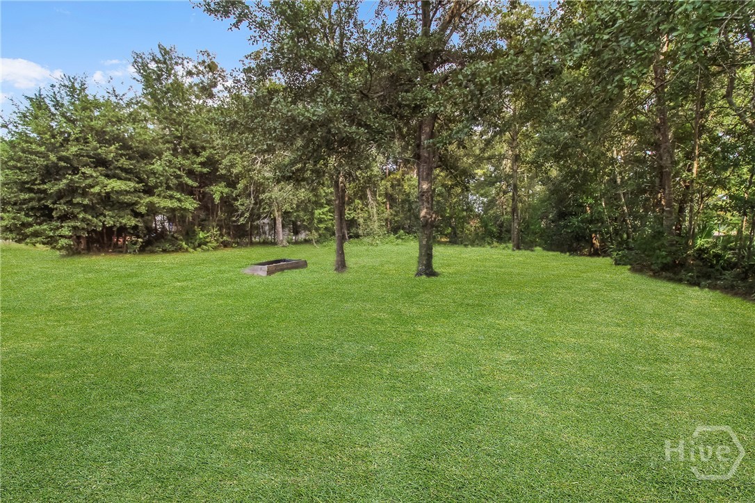 979B Pineland Avenue