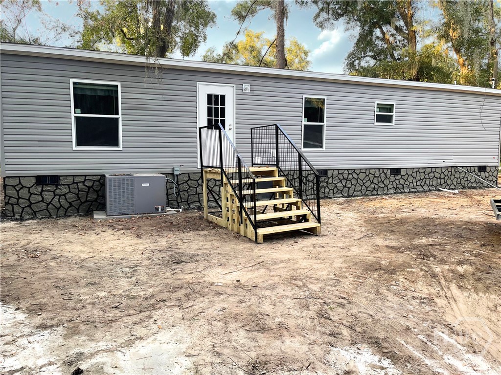 327 Cornfield Avenue