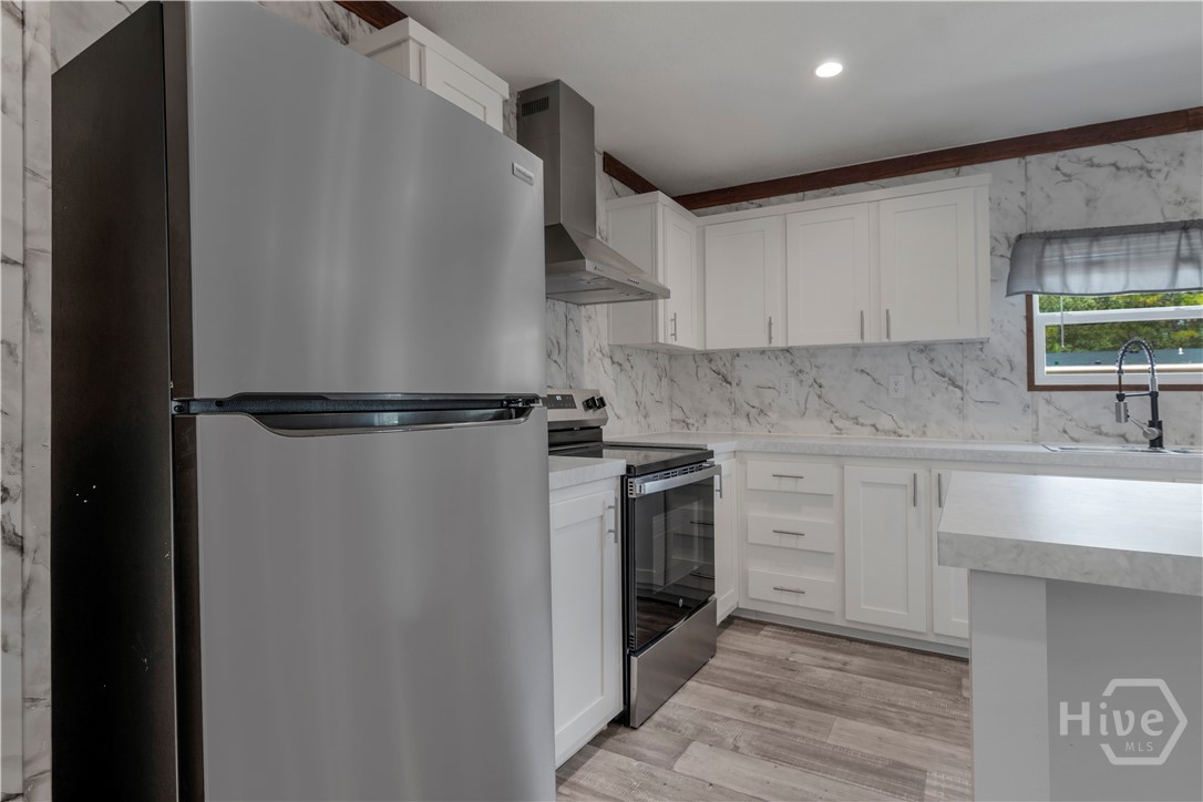 327 Cornfield Avenue