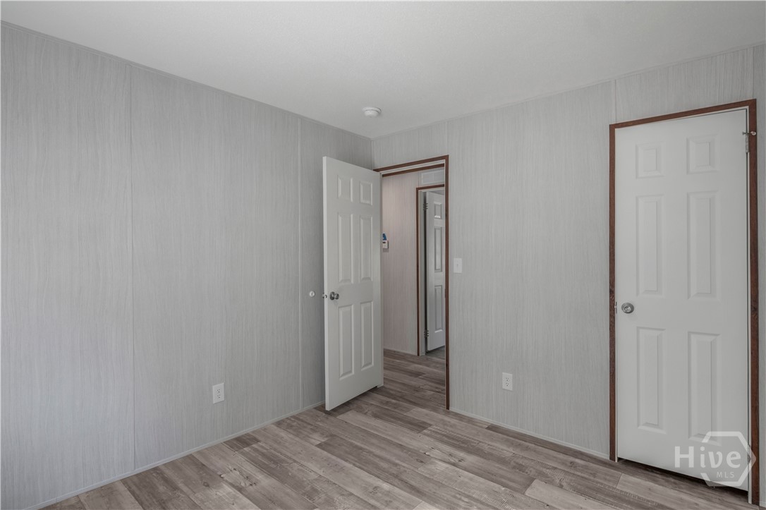 327 Cornfield Avenue