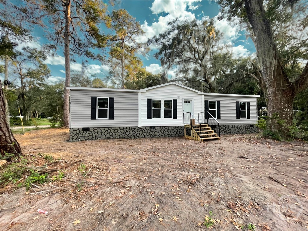 327 Cornfield Avenue