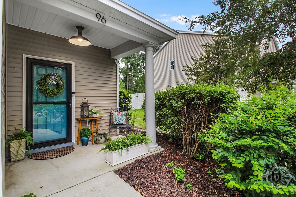 96 Hamilton Grove