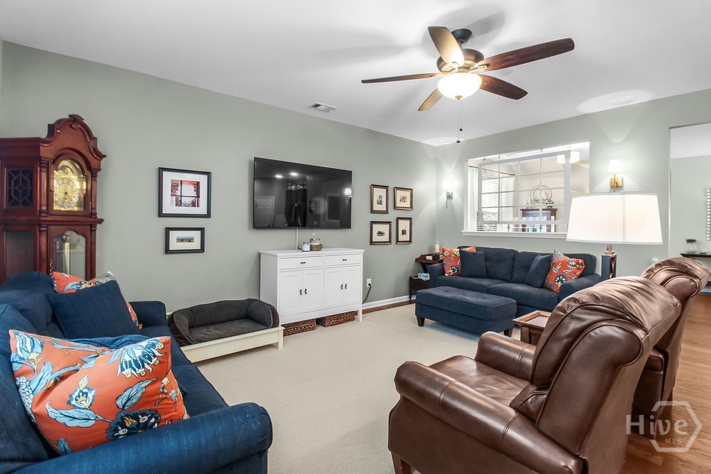 96 Hamilton Grove