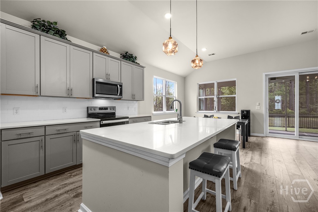 104 Canal Cove
