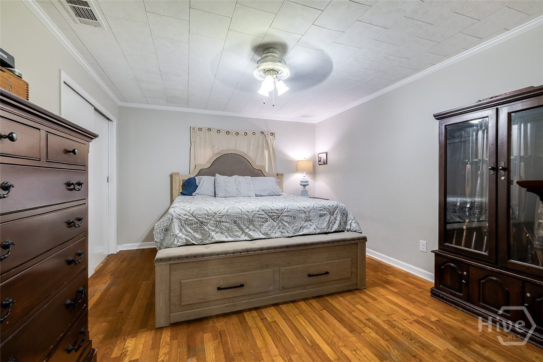 609 Cleveland Street