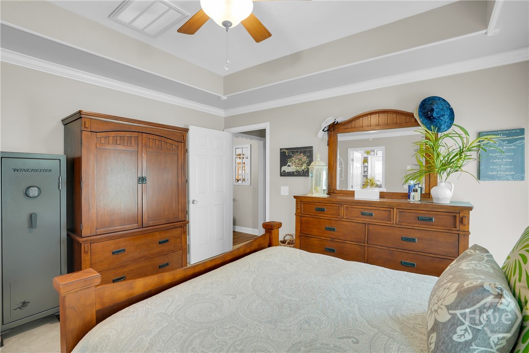 11 Oakmont Road