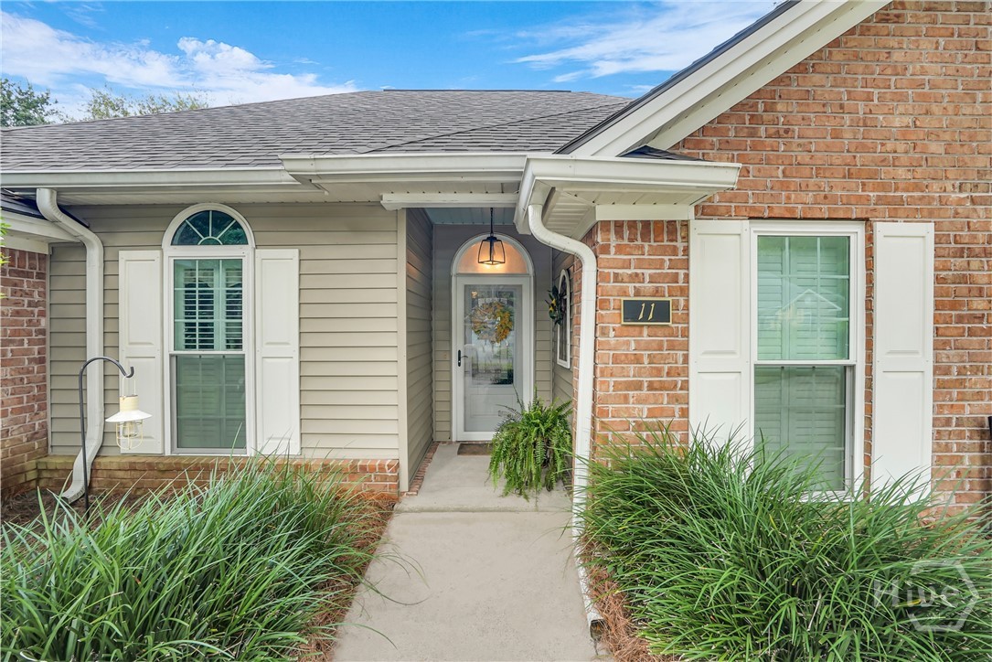 11 Oakmont Road