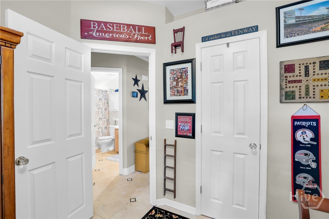 11 Oakmont Road