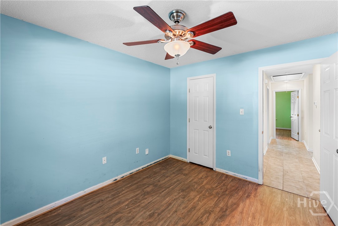 138 Meadowside Lane