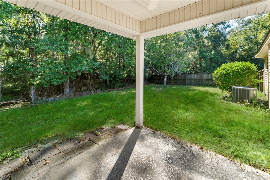 138 Meadowside Lane
