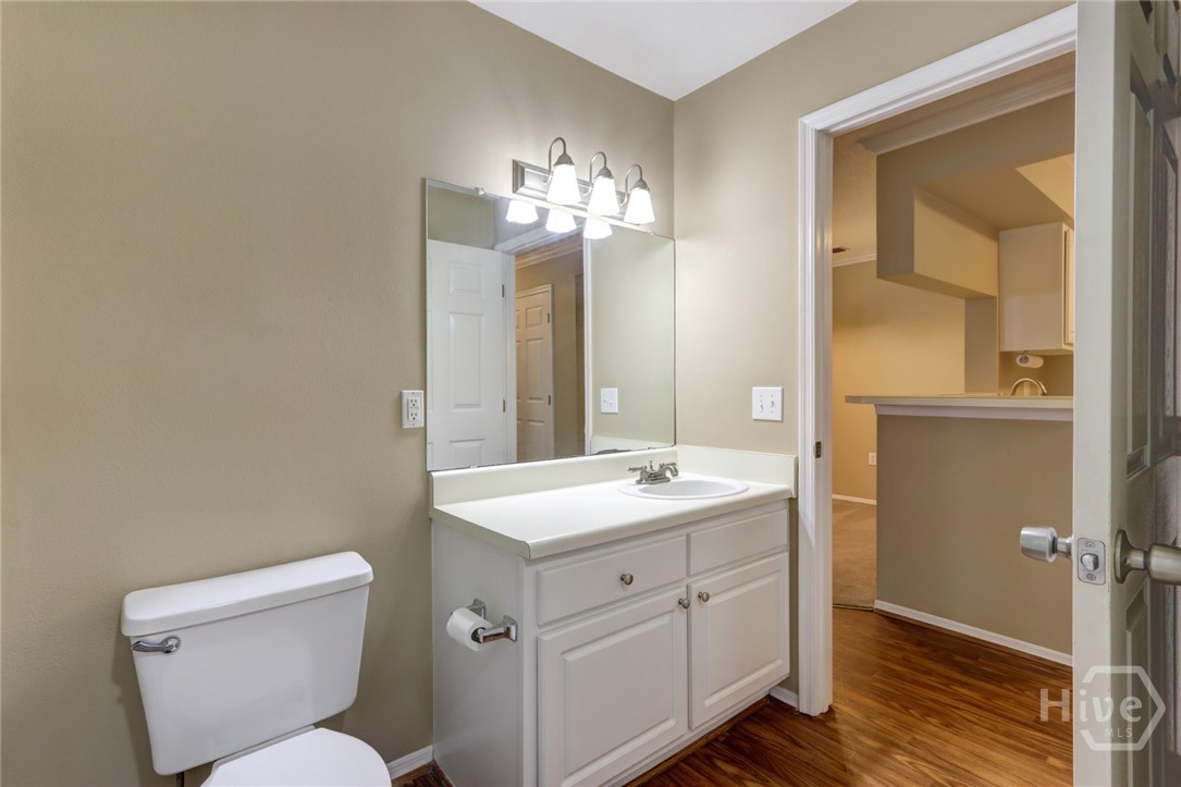 12300 Apache Avenue 913