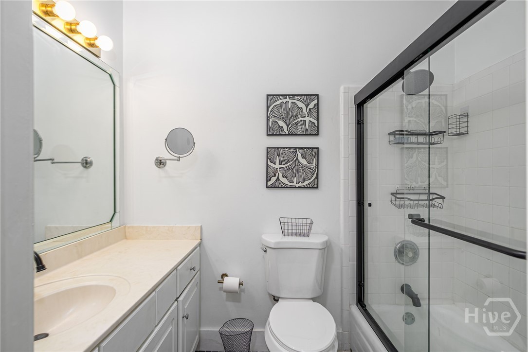 329 W Charlton Street