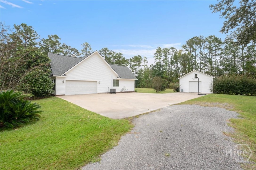 876 Old Darien Highway