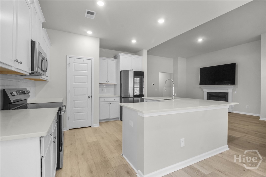 801 Blue Moon Crossing