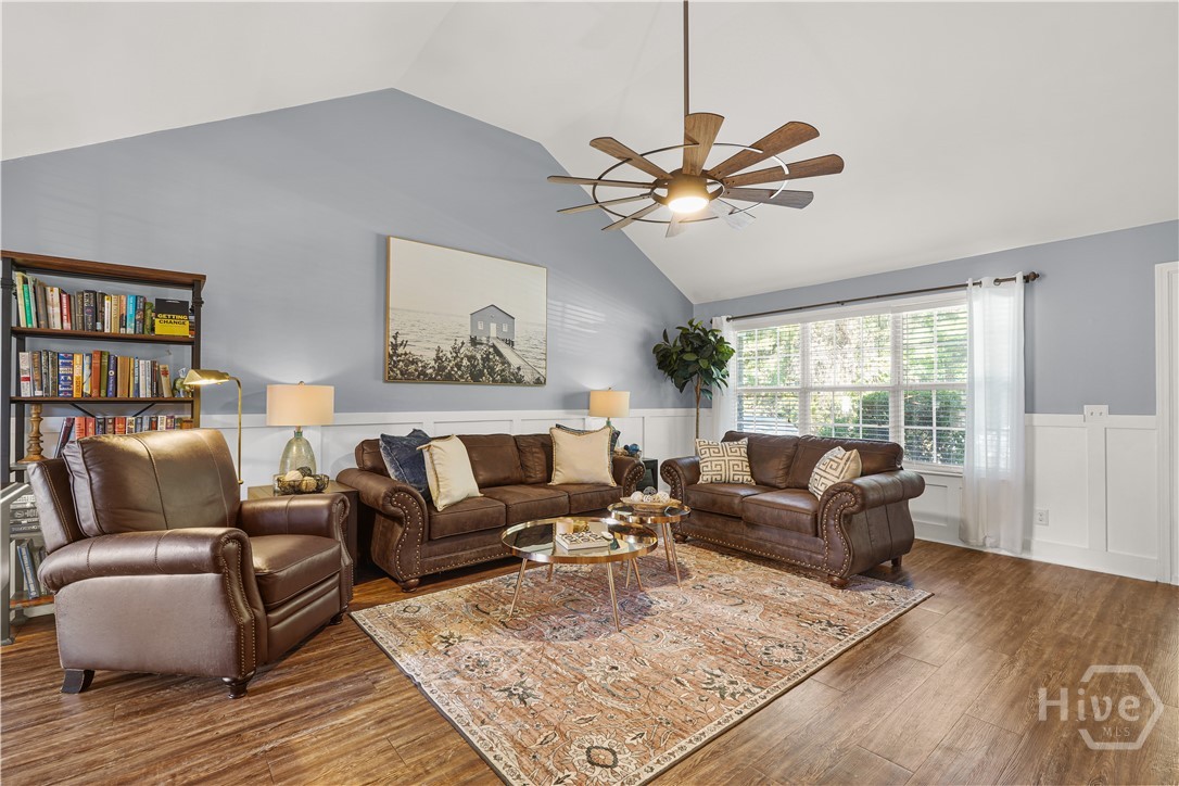 26 Bluelake Boulevard