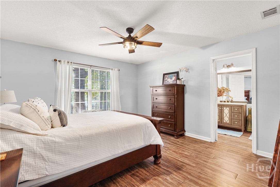 26 Bluelake Boulevard