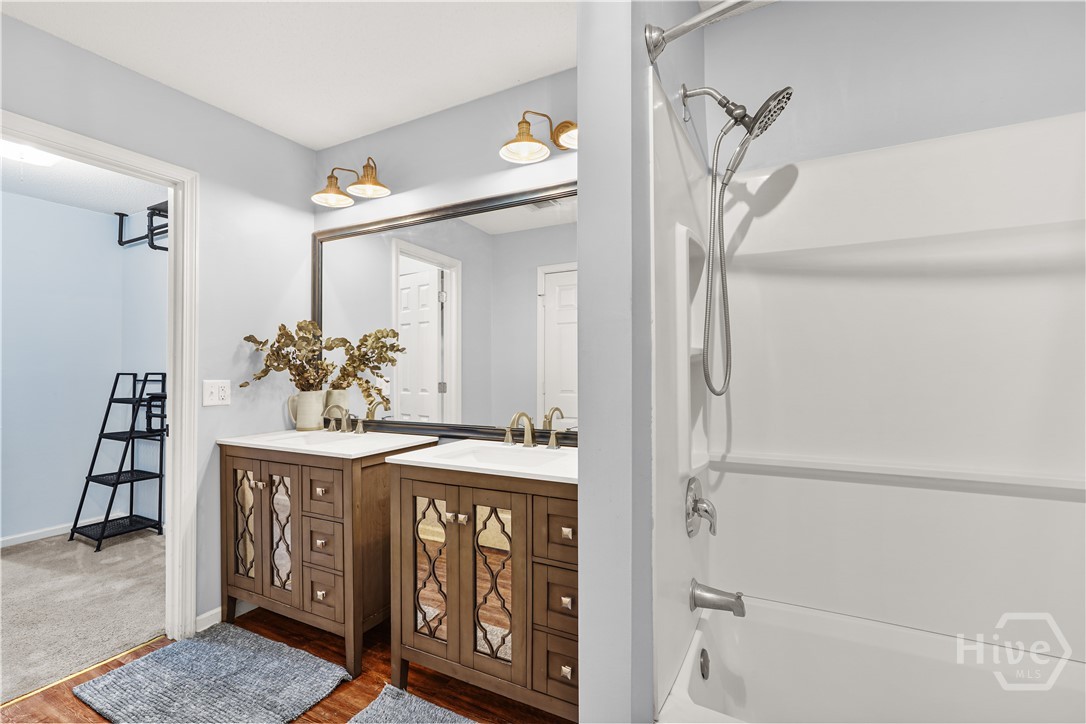 26 Bluelake Boulevard