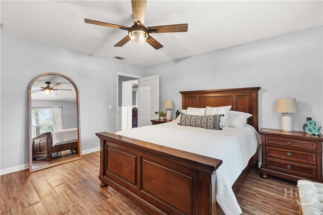 26 Bluelake Boulevard