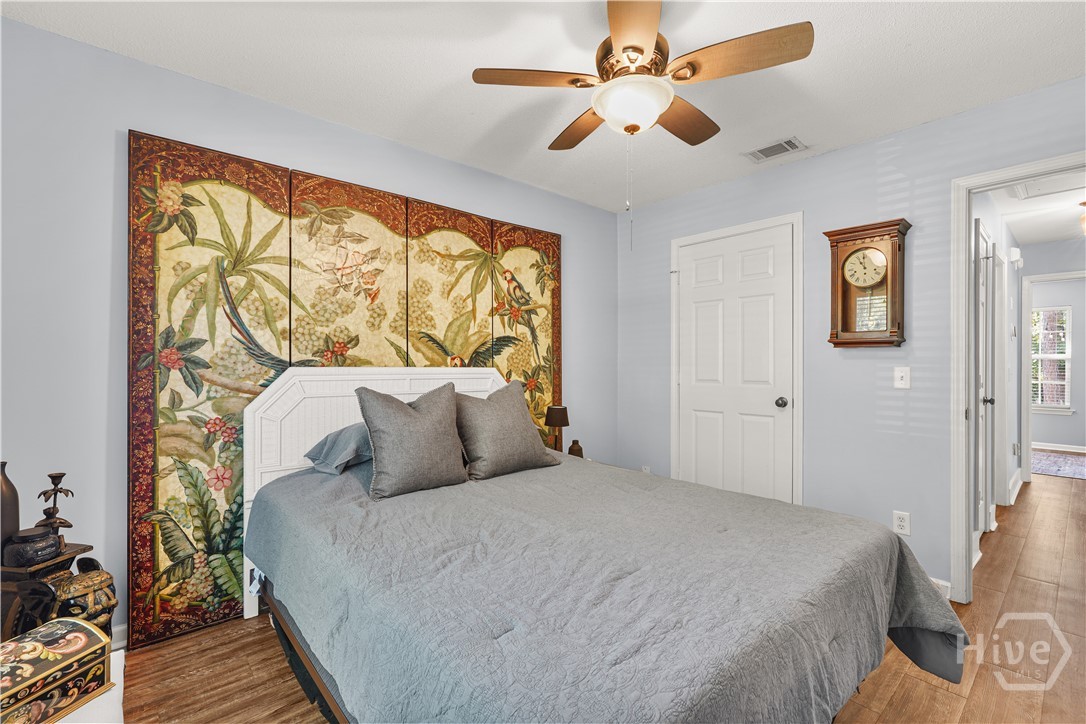 26 Bluelake Boulevard