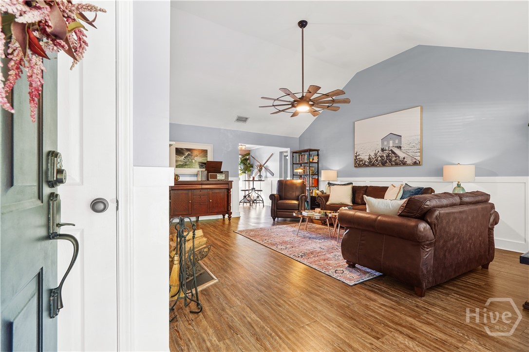 26 Bluelake Boulevard