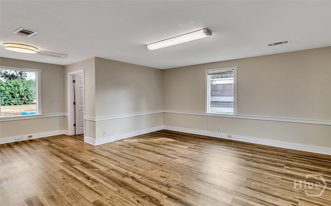 406 E US Highway 80 Highway Suite A and/ or B