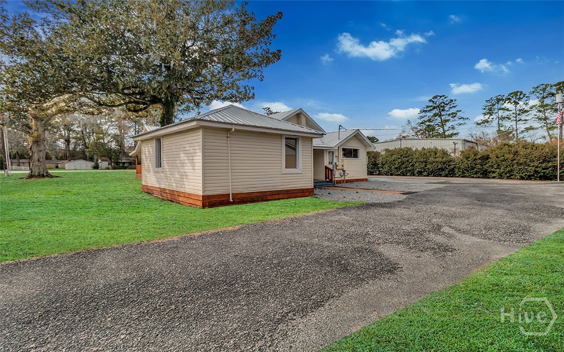 406 E US Highway 80 Highway Suite A and/ or B