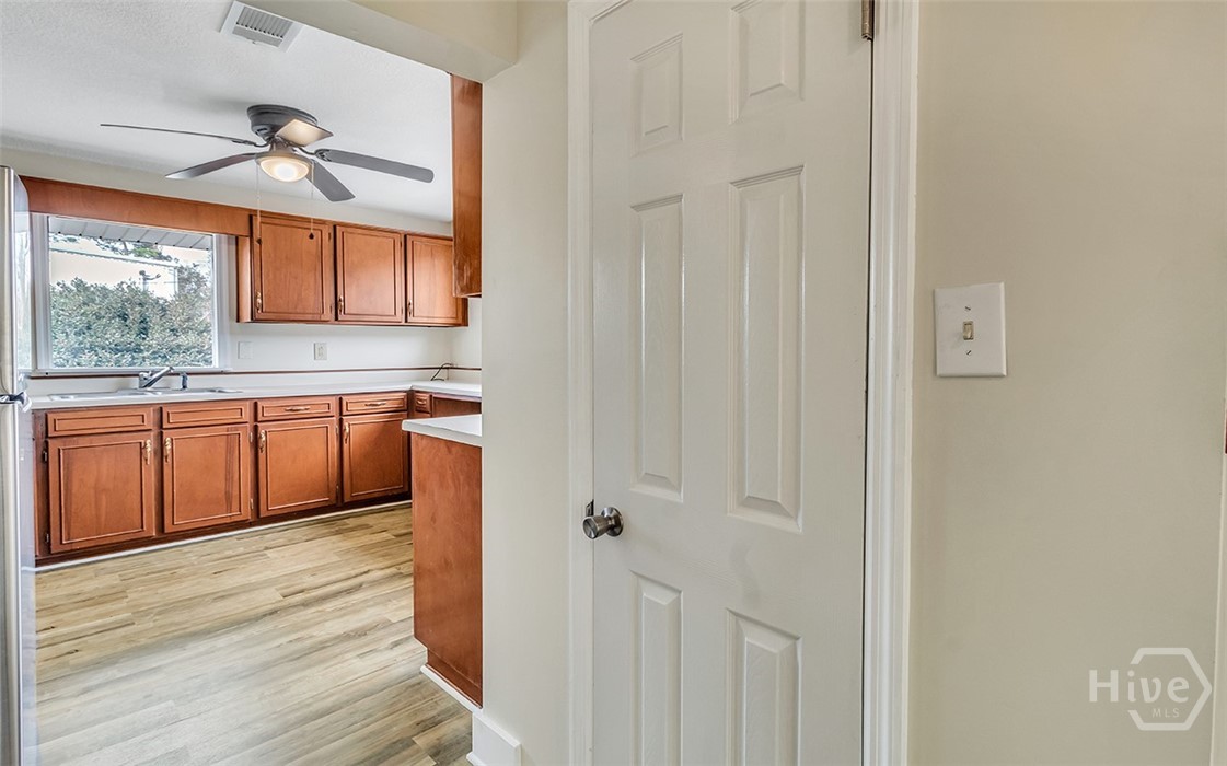 406 E US Highway 80 Highway Suite A and/ or B