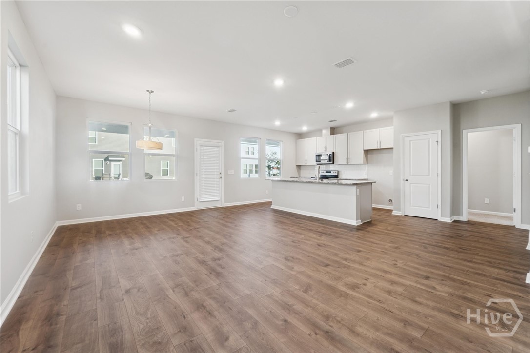 327 Serengeti Boulevard