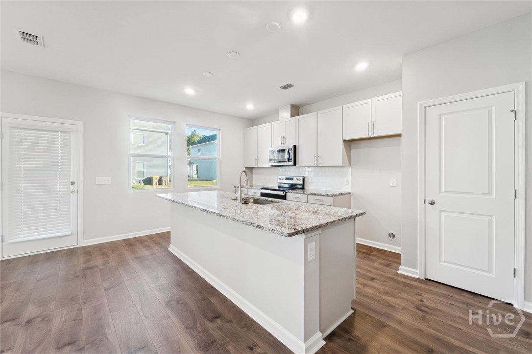 327 Serengeti Boulevard