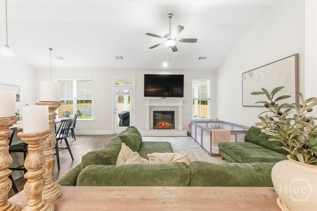 82 Oakmont Drive